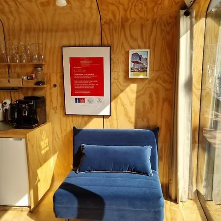 Botel Wikkelboats At Wijnhaven