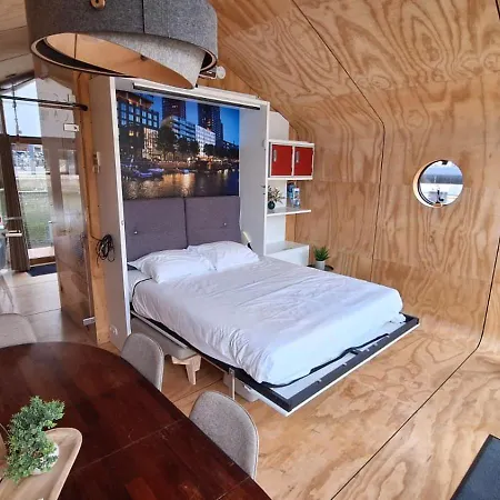 Πλωτό κατάλυμα Wikkelboats At Wijnhaven *