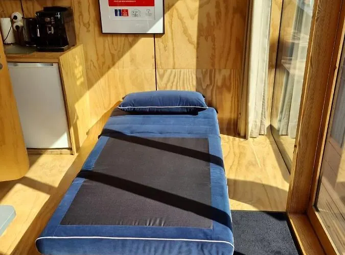 Wikkelboats At Wijnhaven * Роттердам