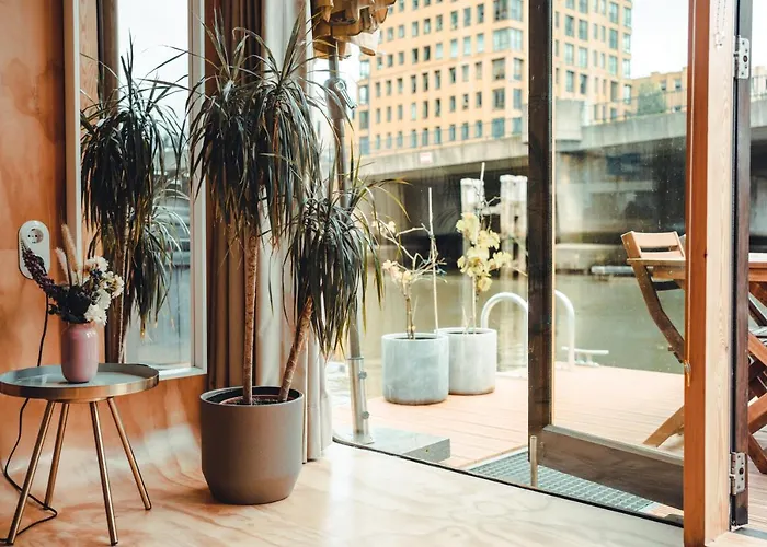 Tekne Wikkelboats At Wijnhaven Rotterdam