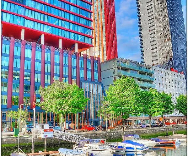 Wikkelboats At Wijnhaven Ботель *