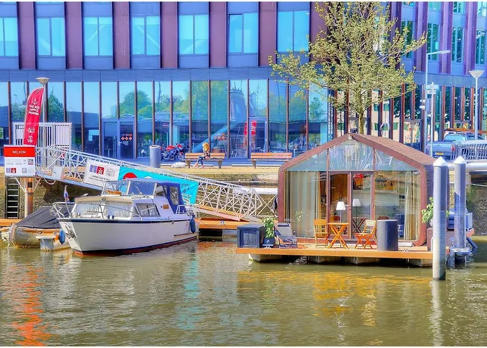 Πλωτό κατάλυμα Wikkelboats At Wijnhaven *