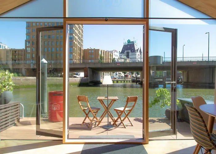 Wikkelboats At Wijnhaven Πλωτό κατάλυμα