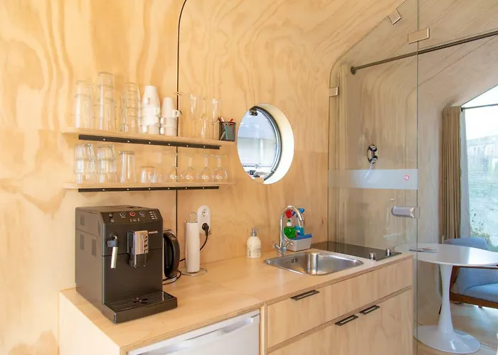 Wikkelboats At Wijnhaven *