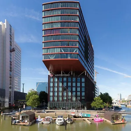 Wikkelboats At Wijnhaven *